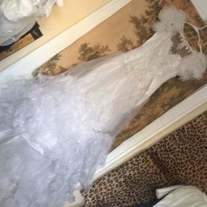 Vintage wedding dress 90 beast 30 waist 36 , 90 inches long